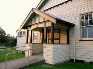 800px-IonaSchoolOfArts